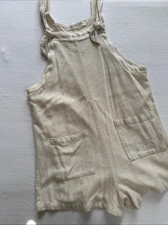 Altar'd State Pants - Light Beige Linen Romper with Front Pockets, Alterd’ State. Size XS